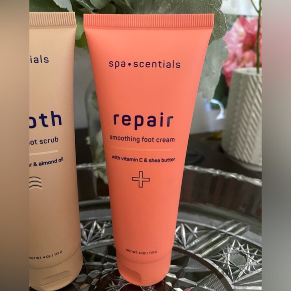 🆕🌿 SPA•SCENTIALS FOOT CARE DUO. BRAND NEW. FOOT CREAM & FOOT SCRUB. - Picture 3 of 5